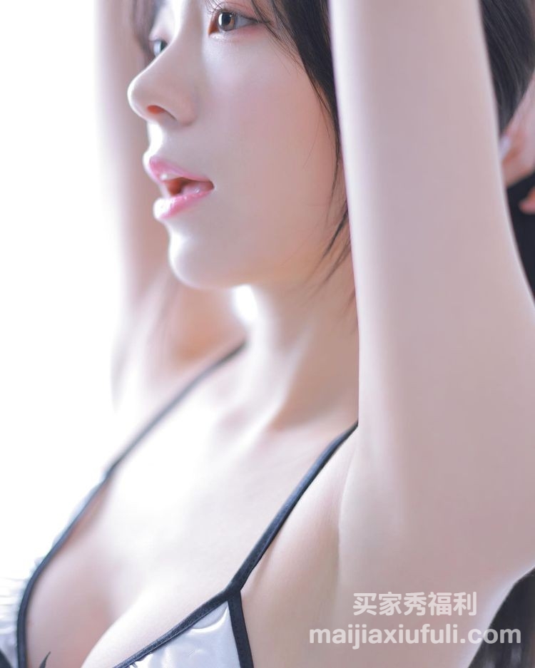 【美图】第106期：紧身衣性感惹火的韩国美女 李素英（쏘블리）福利美图欣赏