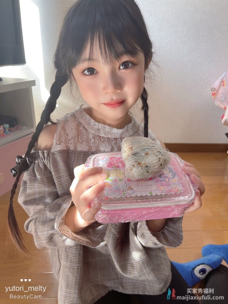 【美图】第112期：可爱的日本小萝莉 yutori.melty 萌照欣赏