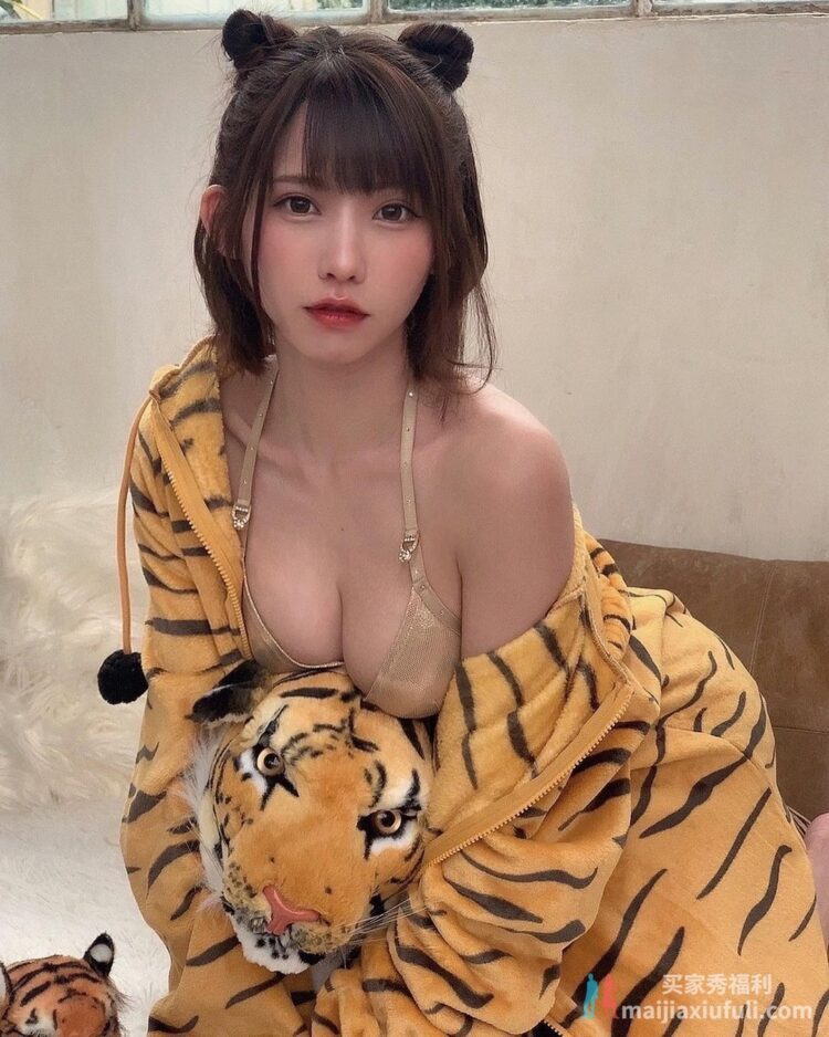 【美图】第229期：性感热辣前凸后翘的日本美女 Coser Enako（えなこ）福利美图欣赏