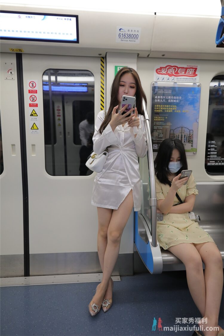 街拍 地铁里的长腿小姐姐 写真合集下载【367P/3.3G】