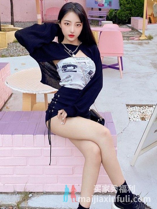 【美图】第259期：颜值高身材好的韩国 DJ 辣妹 Hanari 福利美图欣赏