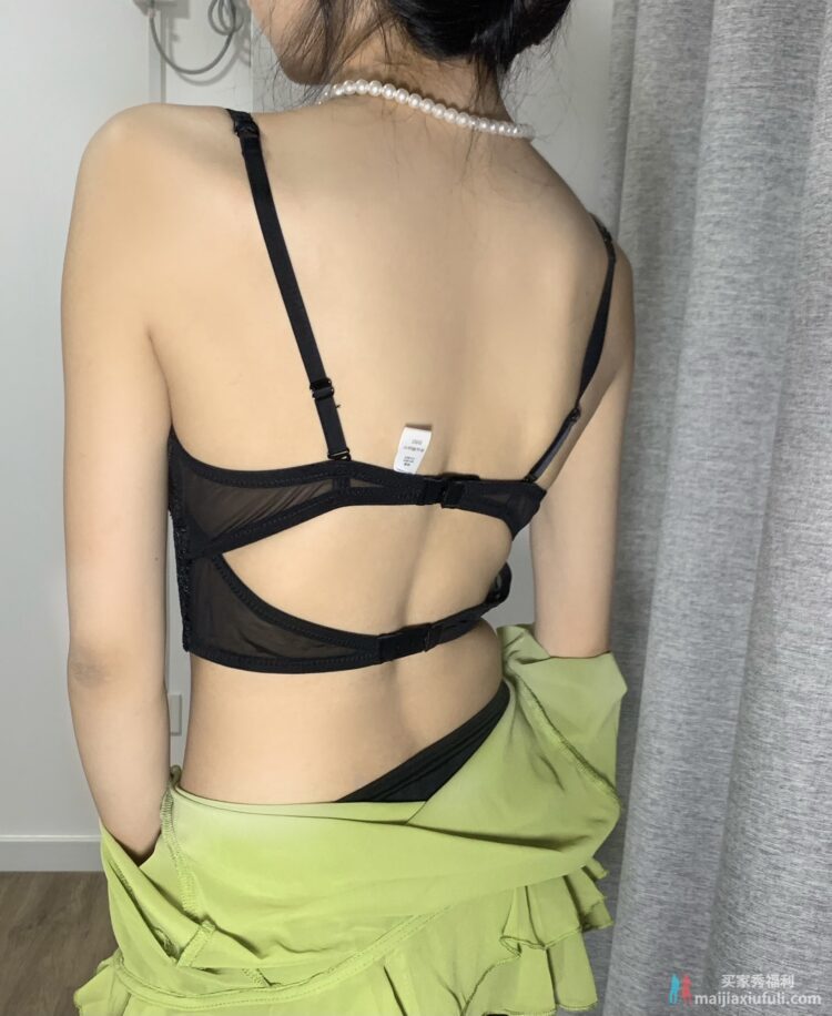 黑色蕾丝的设计很性感噢~聚拢内衣防下垂小胸显大夏季美背文胸调整型蕾丝性感胸罩
