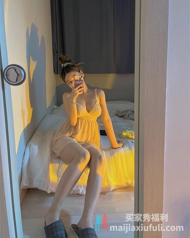 【美图】第318期：可爱性感又火辣的韩国美女泌尿科医师 sexy_minji 福利美图欣赏