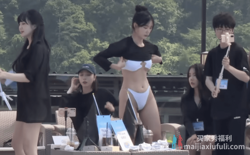 韩国比基尼美女比赛视频完整版【1V/1.4G】