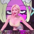 韩国女 DJ Henney 视频爆火，童颜JR这谁顶得住！？【3V/600M】